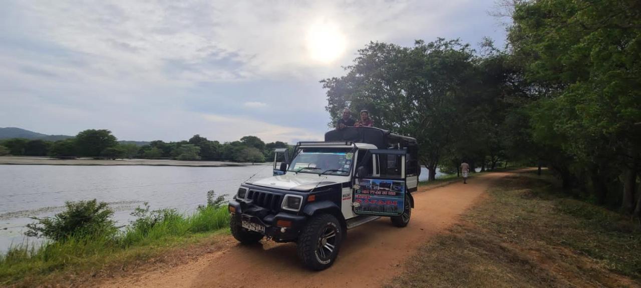 River Nature Park Polonnaruwa Buitenkant foto